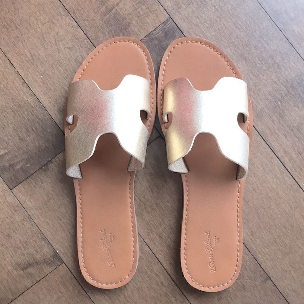 Universal Thread Gold H slippers - Picture 5 of 9